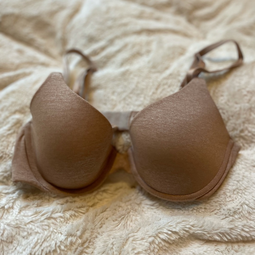 Victoria’s Secret Underwire Bra Size 32B
